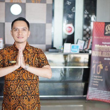 Hotel Mangga Dua Makassar Eksteriør billede